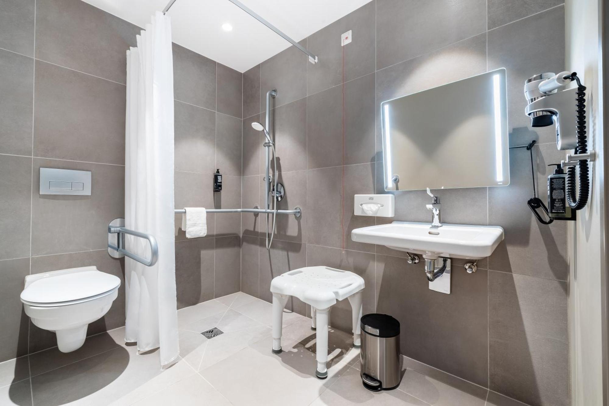 Ibis Regensburg Zentrum Стая снимка